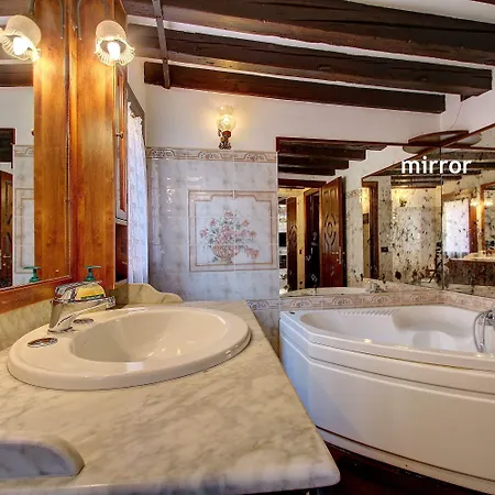 Marcopolo Private~terrace Venezia